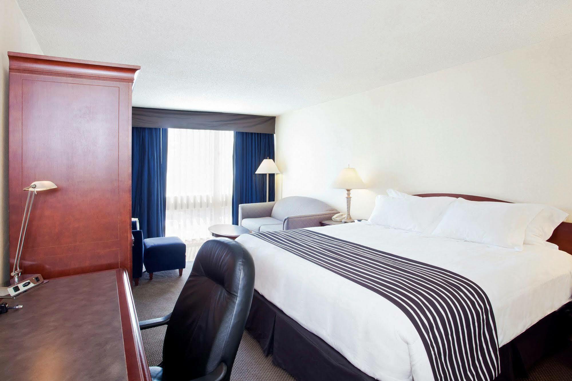 Sandman Hotel Montreal - Longueuil Exterior foto